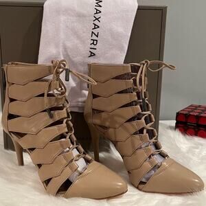 NEW BCBGMaxAzria Leather Bren Lace-Up Cage Almond Toe Bootie in Max Nude  … NIB